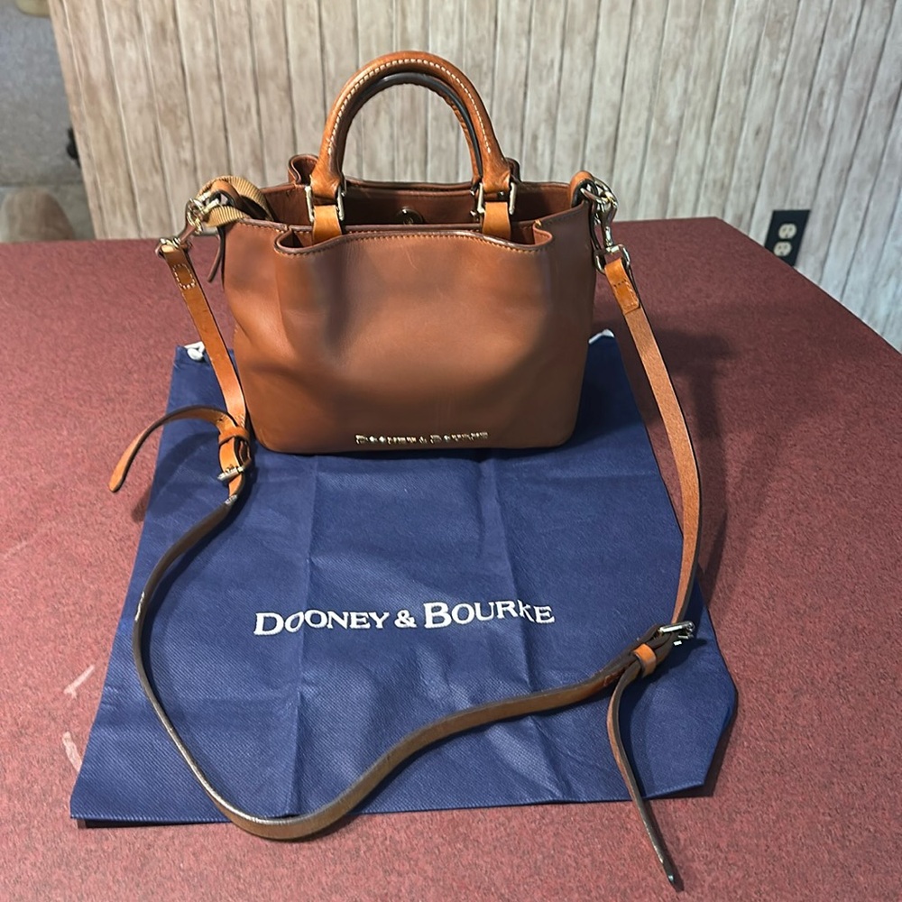 Dooney & Bourke Small Leather Barlow Purse